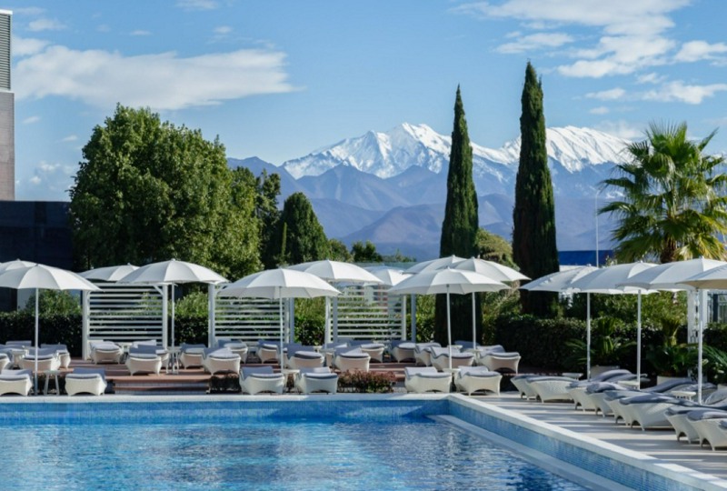 🙌Летим в Сочи! Отели с открытыми подогреваемыми бассейнами🐬